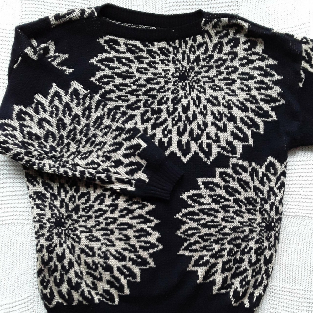 Black and Gold Flowers 80s Vintage Sweater